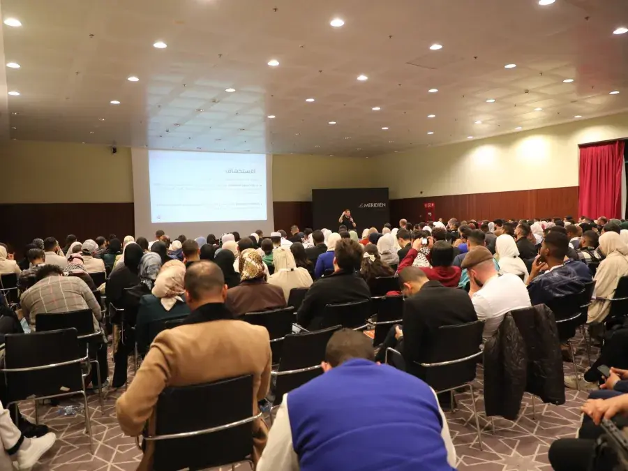 الملتقى الوطني لبرنامج تأهيل القادة الشباب بوهران