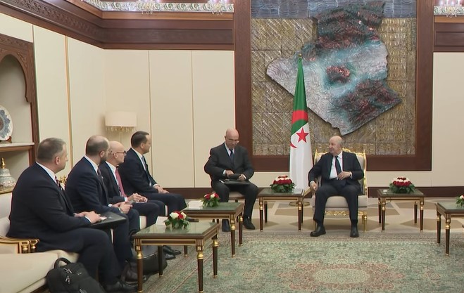 رئيس الجمهورية يستقبل وزير الخارجية البولندي