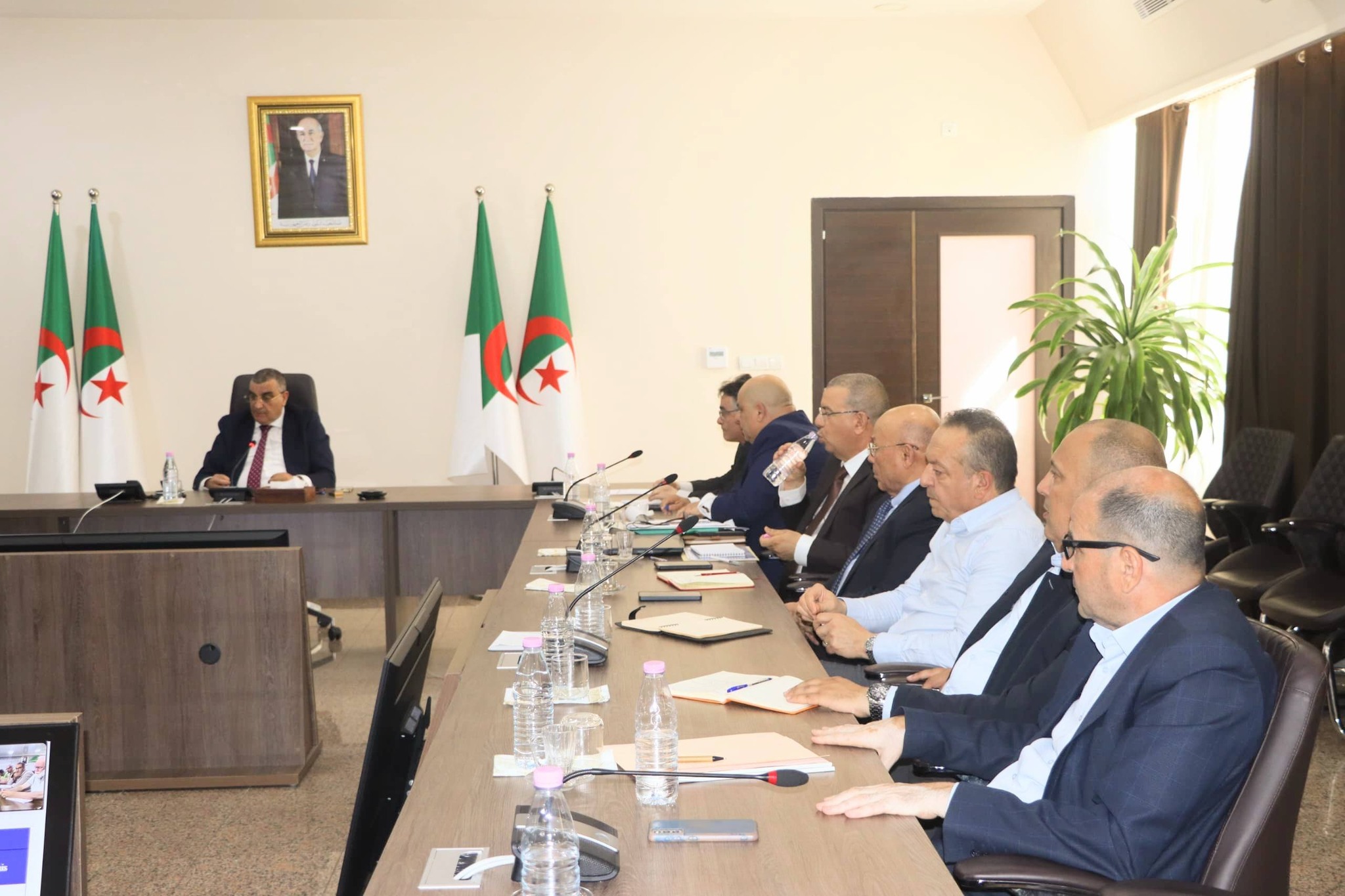 الخط المنجمي الشرقي: جلاوي يترأس اجتماعا حول تقدم أشغال مقطع بوشقوف-سوق أهراس-الدريعة