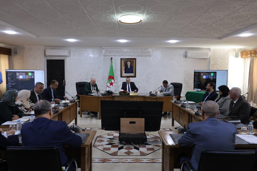 نقل: السيد سعيود يستقبل الأمين العام للاتحاد العام للتجار والحرفيين الجزائريين 