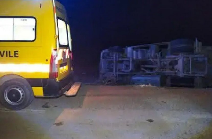 وفاة شخص وإصابة 12 آخرين بجروح في حادث مرور بأولاد جلال
