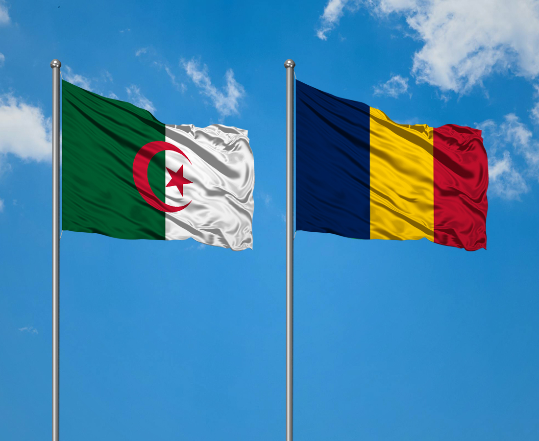 Drapeaux de l'Algérie et du Tchad