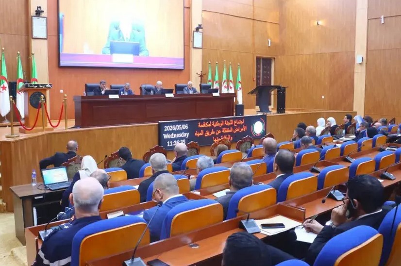 وفد عن اللجنة الوطنية للوقاية من الأمراض المتنقلة عن طريق  المياه في زيارة عمل وتفقد إلى عدد من الولايات
