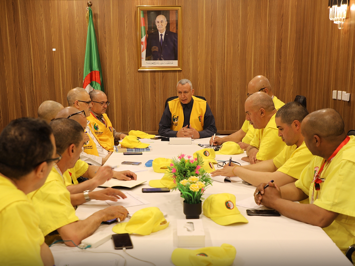 Installation de la commission de suivi de l'aménagement des Lieux Saints à La Mecque pour les pèlerins algériens