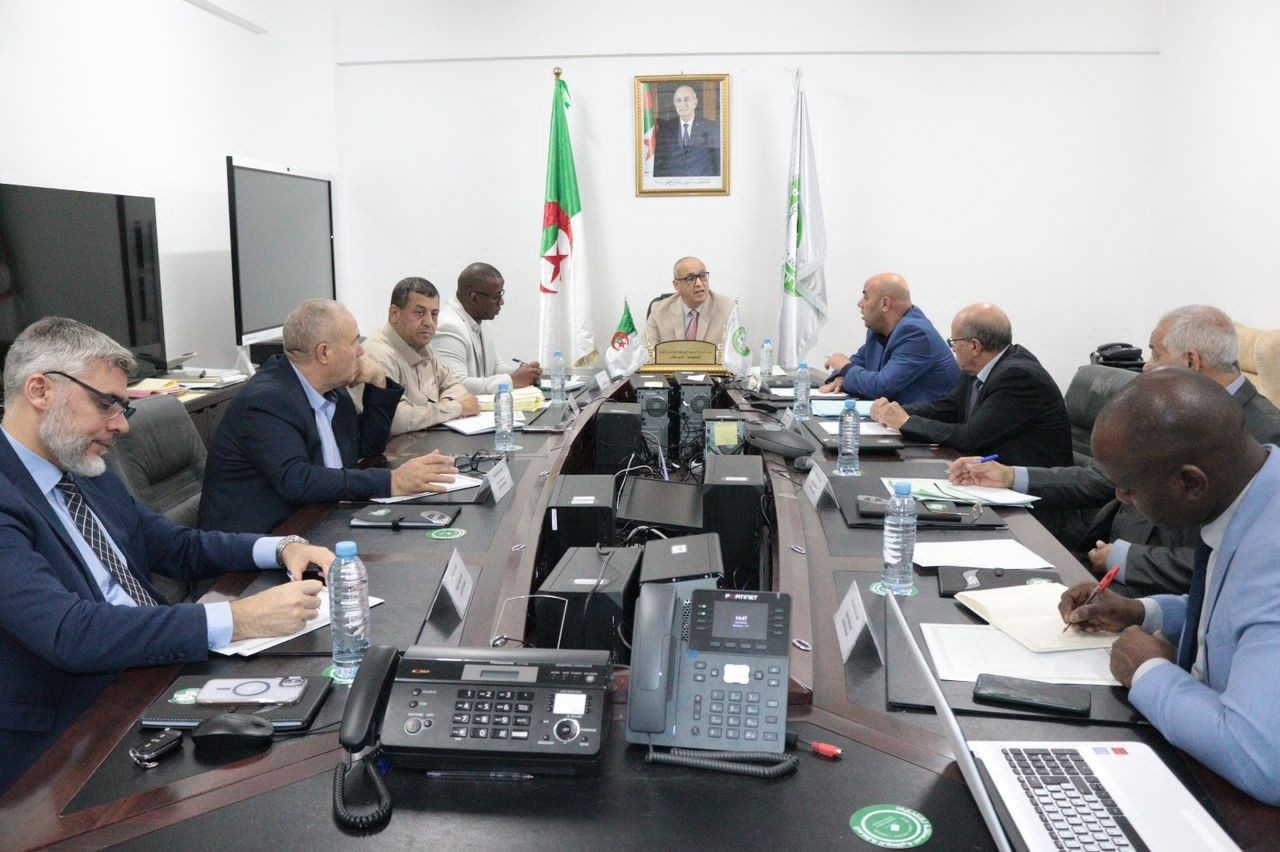 Khelfane préside une réunion du Conseil de l'ANIE
