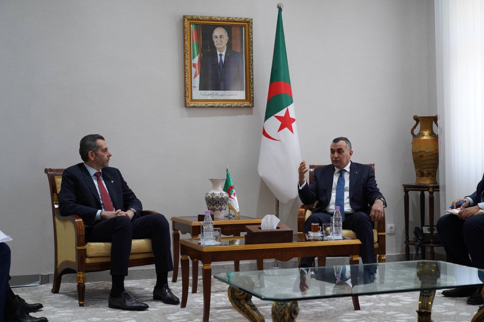 اتصالات: السيد زروقي يستقبل الرئيس التنفيذي الإقليمي لمجمع أوريدو