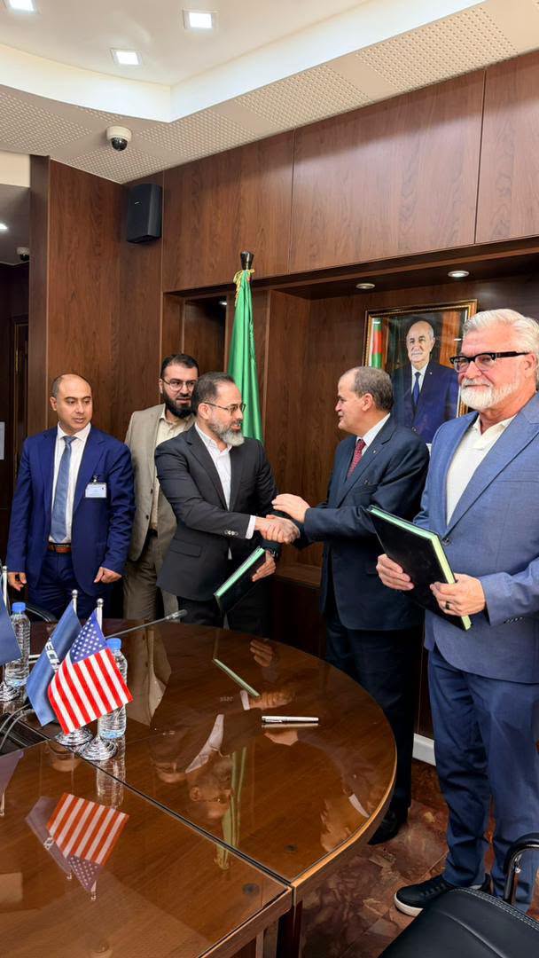 وزير التجارة توقيع اتفاق علامة "سكيتشرز"