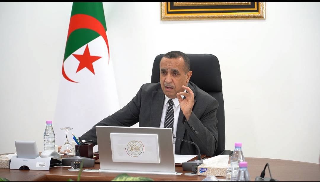 عجال