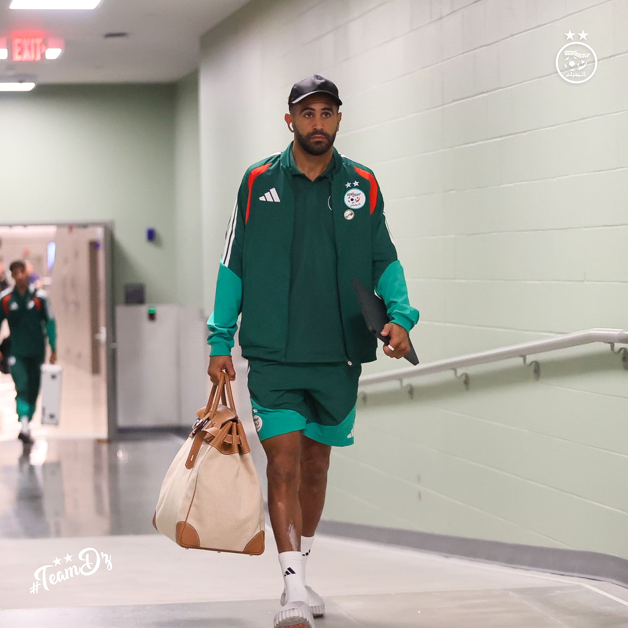 كأس العالم 2026: عمدة مدينة كنساس سيتي الأمريكية يرحب بالمنتخب  الجزائري وأنصاره