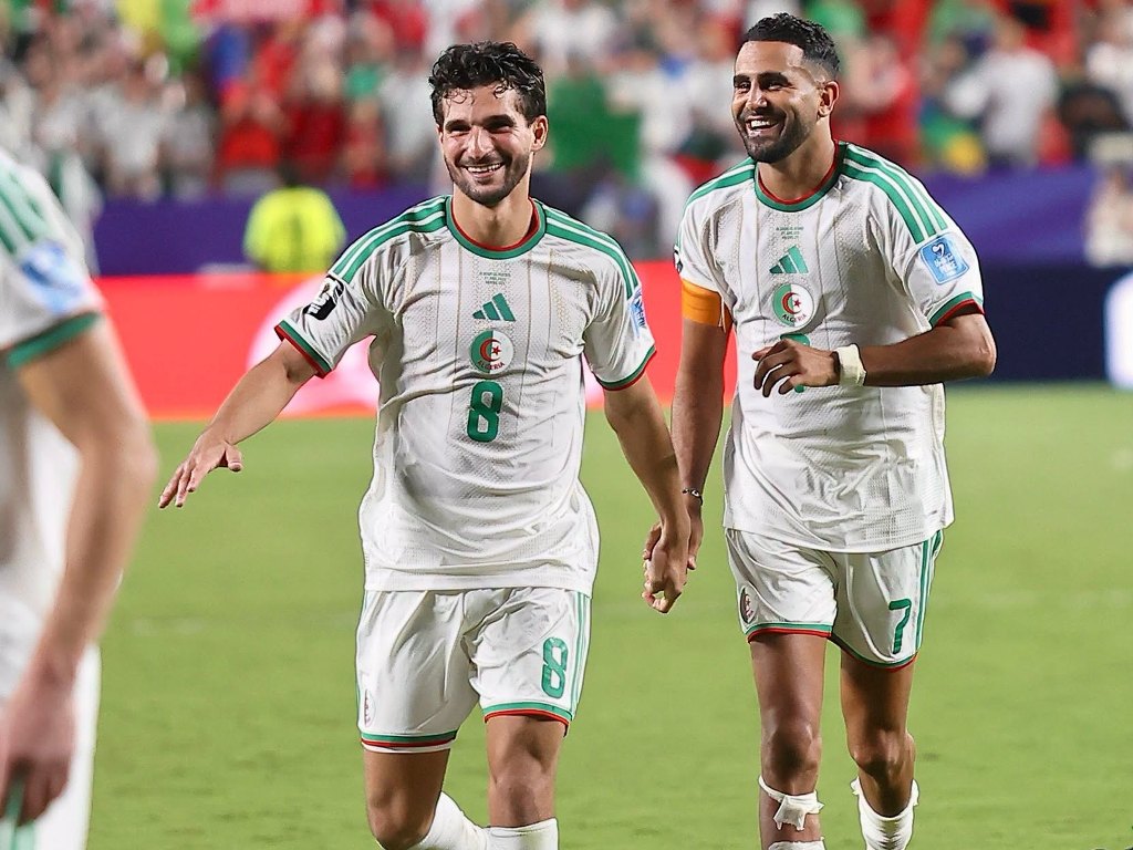 Grande joie de Aouar et de Mahrez