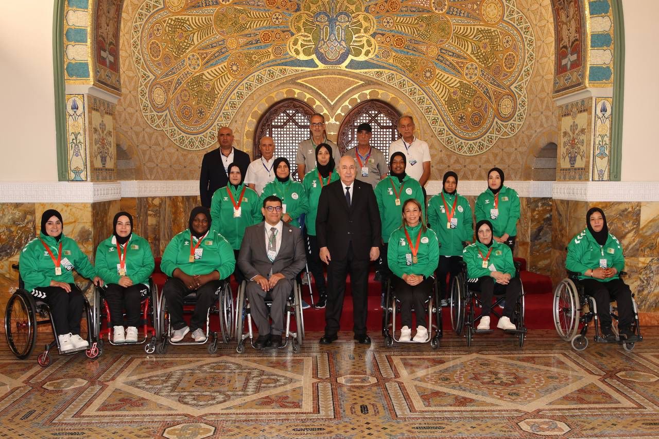 رئيس الجمهورية تكريم الرياضيين المتوجين في المنافسات القارية والعالمية