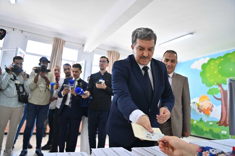 وزير الاتصال