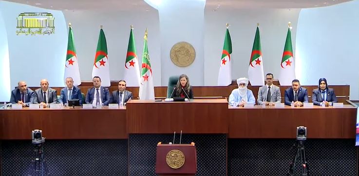 نواب المجلس الشعبي الوطني يصادقون على قائمة نواب الرئيس