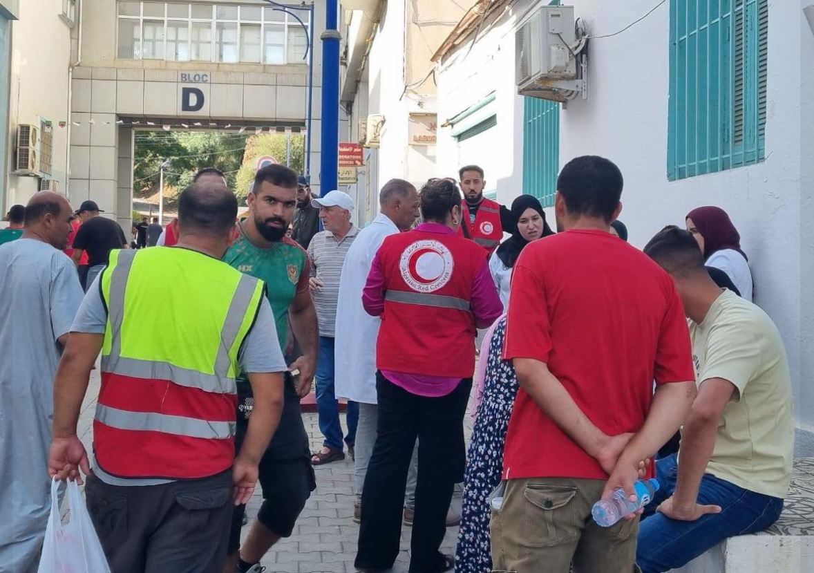 حادث انقلاب حافلة نقل مسافرين ببومرداس : هبة تضامنية بالمستشفيات التي  تستقبل الجرحى