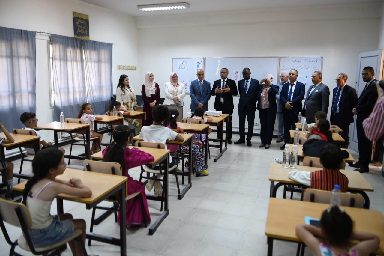 الإطلاق الرسمي للطبعة الأولى من الأقسام التعليمية لفائدة أبناء الجالية  الوطنية