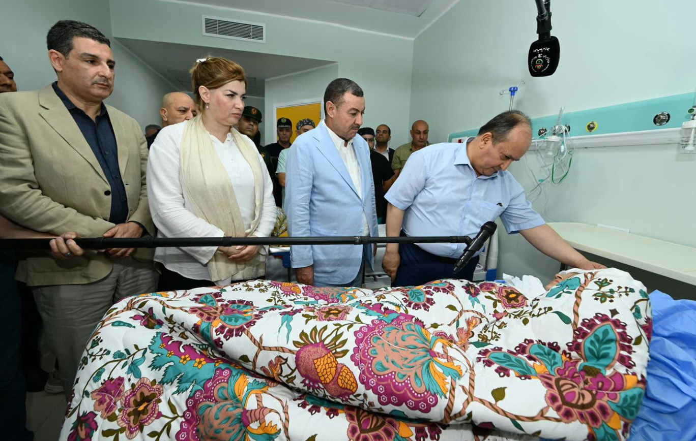 الوزير الأول يتابع التكفل بمصابي فاجعة بومرداس
