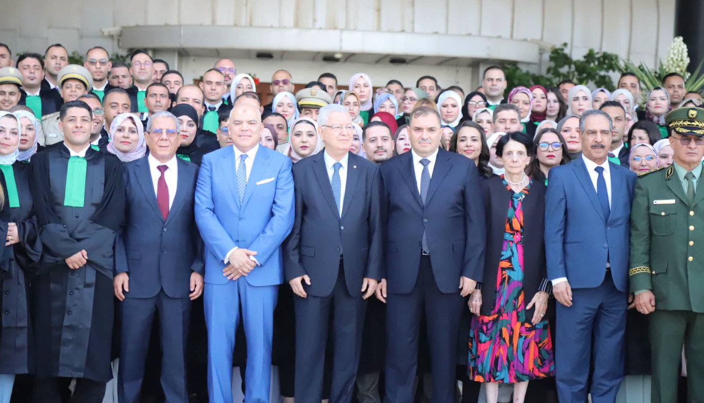 تخرج الدفعة ال29  للطلبة القضاة