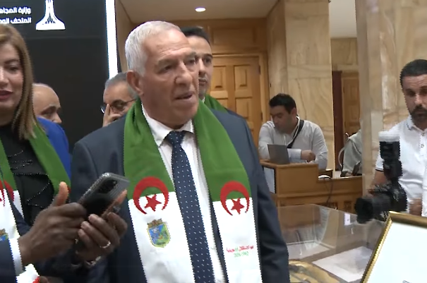 ندوة تاريخية مخلدة للذكرى الـ64 لعيد الاستقلال       