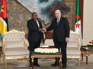 الرئيسان الجزائري والموزمبيقي