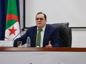 وزير الإتصال
