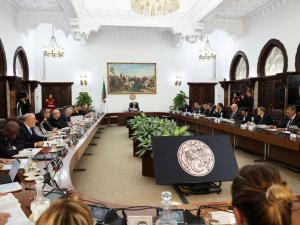 رئيس الجمهورية 