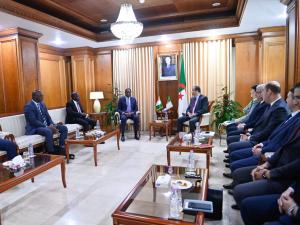 عرقاب وزير المناجم والبترول والطاقة بجمهورية كوت ديفوار