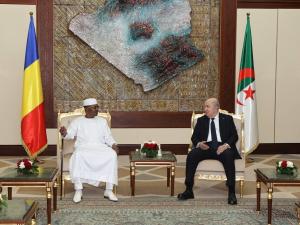 Le président de la République s'entretient en tête-à-tête avec son homologue tchadien