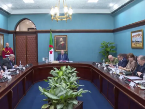 رئيس الجمهورية يترأس اجتماع عمل للوقوف على آخر اللمسات لزيارة البابا ليون  الرابع عشر إلى الجزائر