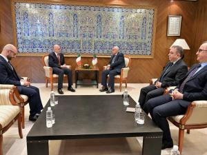 عطاف يستقبل سفير الجمهورية الإيطالية لدى الجزائر 