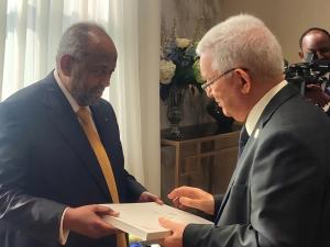 Azouz Nasri, président du Conseil de la nation