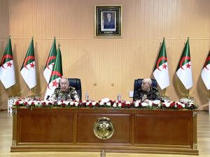 الفريق أول شنقريحة في زيارة عمل وتفقد إلى الناحية العسكرية الخامسة 