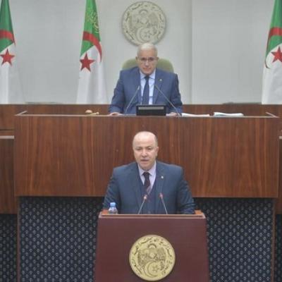 الوزير الأول،وزير المالية أيمن بن عبد الرحمان 