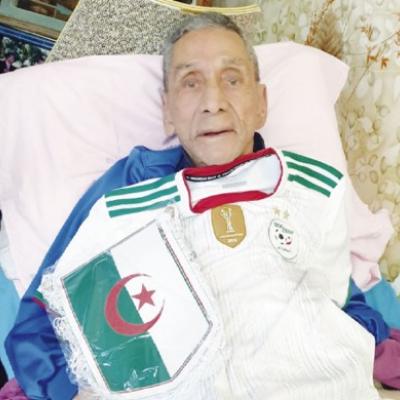لاعب فريق جبهة التحرير الوطني المجاهد عبد الكريم كروم