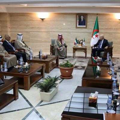 وزير المالية-المؤسسات الكويتية