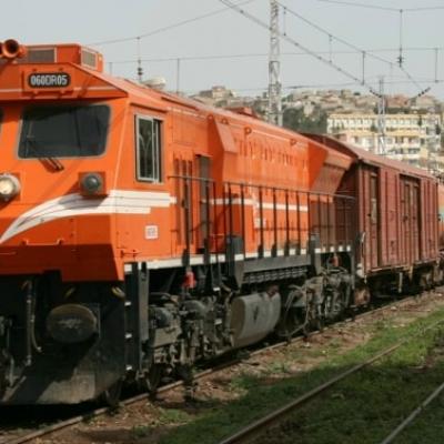 sntf_train_marchandises.jpg