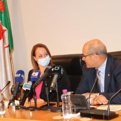السيدة سامية موالفي تتسلم مهامها كوزيرة للبيئة و الطاقات المتجددة