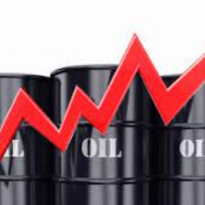 أسعار النفط ترتفع بدعم من شح المعروض والتفاؤل بانتعاش الطلب الصيني 