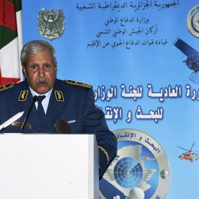 البحث عن الطائرات وإنقاذها