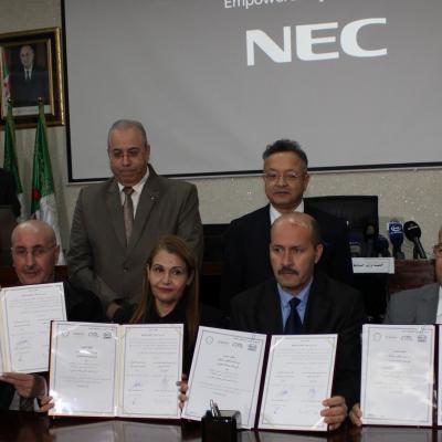 Signature de 15 accords de coopération entre les ministères de l'Enseignement supérieur et de l'Industrie