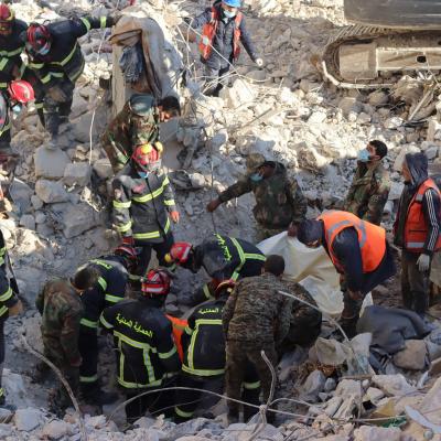 زلزال تركيا وسوريا: إنقاذ 13 شخصا وانتشال 84 جثة من قبل فرق الحماية المدنية الجزائرية