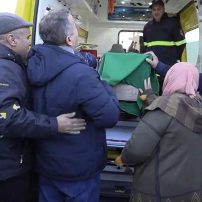 وصول جثماني المواطنتين الجزائريتين المتوفيتين جراء زلزال تركيا إلى أرض الوطن