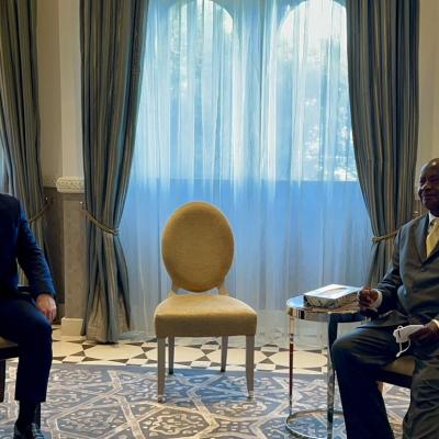 الرئيس الأوغندي-الوزير الأول بن عبد الرحمان