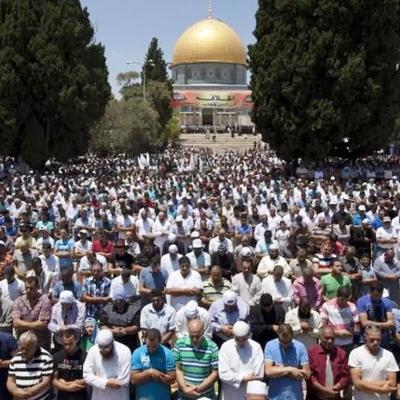صلاة الجمعة في الأقصى