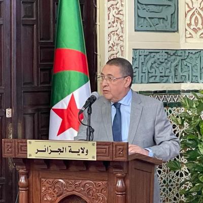 وزير الداخلية والجماعات المحلية 