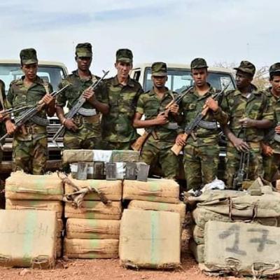 الجيش الصحراوي يتلف 800 كلغ من المخدرات قادمة من المغرب