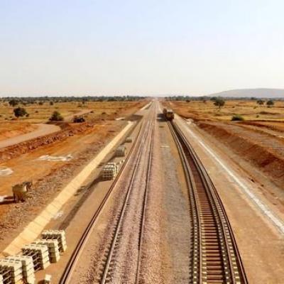 خط السكة الحديدية بشار-غار جبيلات