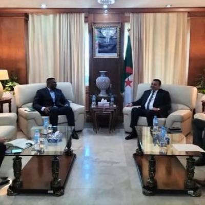 عرقاب: الجزائر مستعدّة لنقل خبراتها الطاقوية إلى الأفارقة