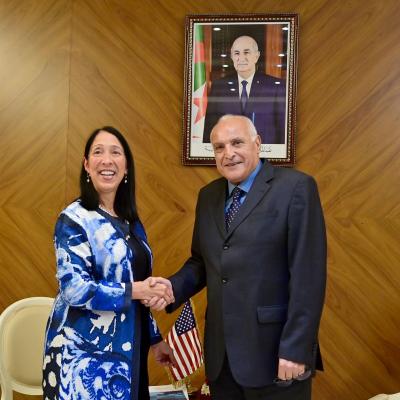 عطاف يستقبل مساعدة كاتب الدولة الأمريكي المكلفة بالمنظمات الدولية وزارة الخارجية والجالية الوطنية بالخارج