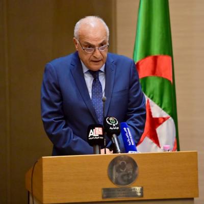 وزير الخارجية