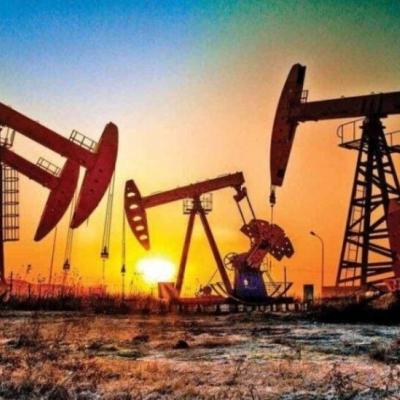 النفط يهبط أكثر من دولارين مع انحسار مخاوف الشرق الأوسط